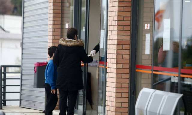 Κορονοϊός: Τι αλλάζει στην περίπτωση που εντοπιστεί κρούσμα σε μία επιχείρηση