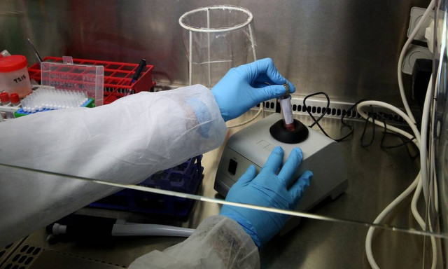 Κορονοϊός - Καθηγητής ΑΠΘ για τη ρεμδεσιβίρη: «Καθόλου καλά τα πρώτα αποτελέσματα»