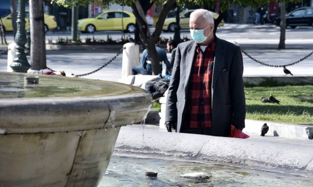 Κορονοϊός: Δείτε LIVE την ενημέρωση του υπουργείου Υγείας