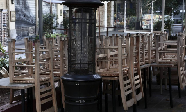 Restaurants may open earlier if there are no Covid-19 cases, Georgiadis says