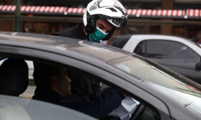 Άρση μέτρων: Τι ισχύει για τις μετακινήσεις εντός και εκτός νομού – Ποιοι εξαιρούνται