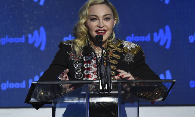 Κορονοϊός: Η Μαντόνα, ο Μπιλ Γκέιτς και γαλαζοαίματοι στον «μαραθώνιο δωρητών» για το εμβόλιο