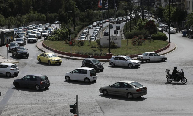 Ξεκινούν οι εξετάσεις διπλωμάτων οδήγησης - Οι ημερομηνίες και τα μέτρα