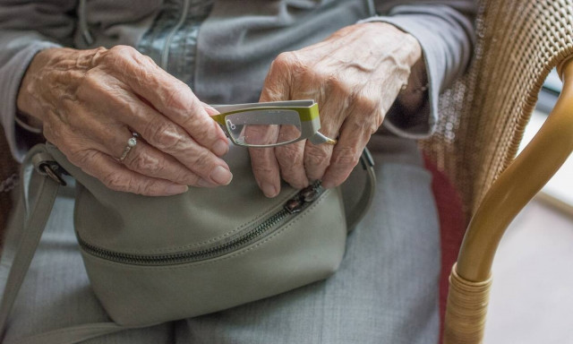 Έρχονται έξτρα αναδρομικά: Ποιες κατηγορίες συνταξιούχων τα «κλειδώνουν»