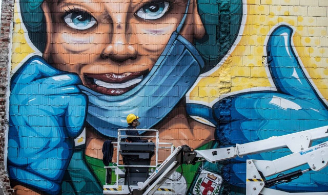 CNNi: Η Ευρώπη ξανανοίγει, για ποια κανονικότητα μιλάμε όμως;