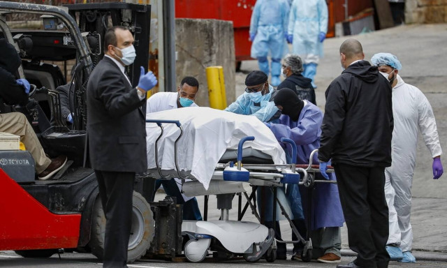 Κορονοϊός: Ο χαμηλότερος απολογισμός του τελευταίου μήνα στις ΗΠΑ - 1.015 θάνατοι