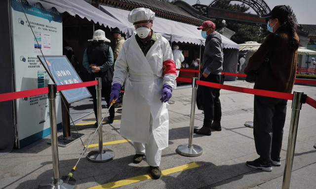 Κορονοϊός - Αγγίζει το θαύμα η Κίνα: Ένα «εισαγόμενο» κρούσμα μόλυνσης - Κανένας νέος θάνατος