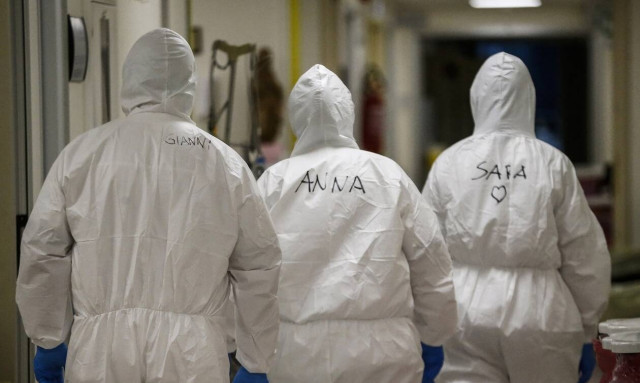 Κορονοϊός: Μεταλλαγμένο και πιο επιθετικό το στέλεχος του ιού που «χτύπησε» ΗΠΑ και Ευρώπη