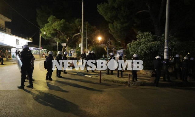 Απίστευτες εικόνες: «Πλημμύρισε» από κόσμο η Αθήνα παρά τις απαγορεύσεις-Ένταση στην Αγία Παρασκευή