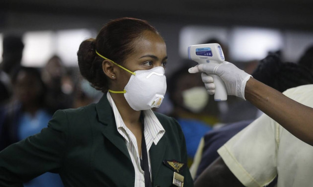 Κορονοϊός Βρετανία: Έλεγχο θερμοκρασίας στους επιβάτες τις επόμενες μέρες στο αεροδρόμιο Χίθροου