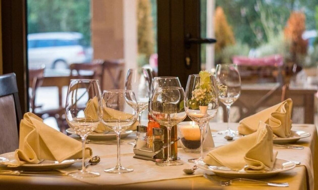 Κορονοϊός: Απίστευτο - Δείτε τι έκανε εστιατόριο για να ανοίξει