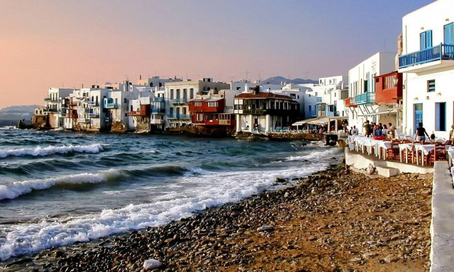 Κορονοϊός - Άρση μέτρων: Με ειδική άδεια η μετακίνηση σε νησιά για την προετοιμασία των επιχειρήσεων