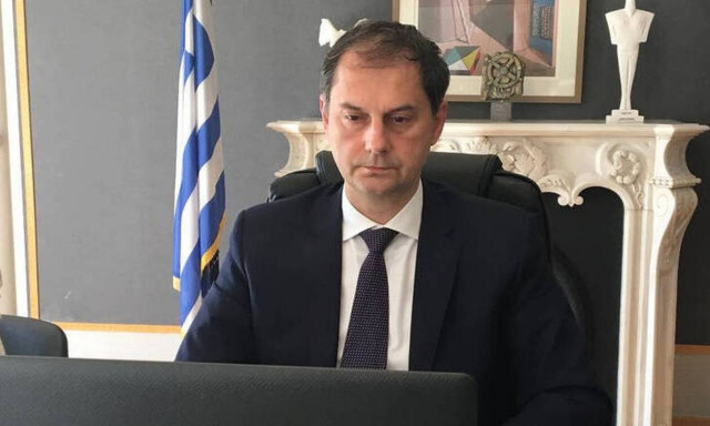 Άρση μέτρων - Θεοχάρης: Τουρίστες στην Ελλάδα θα γίνονται δεκτοί μόνο με αρνητικό τεστ κορονοϊού