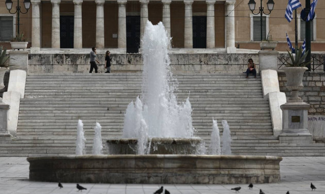 Δημοσκόπηση: Πόσο φοβούνται τον κορονοϊό οι Έλληνες - Η διαφορά ΣΥΡΙΖΑ - ΝΔ