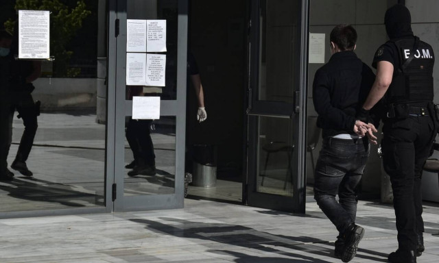 Δολοφονία Τοπαλούδη: Στο Θριάσιο ως ύποπτο κρούσμα κορονοϊού ο Ροδίτης κατηγορούμενος