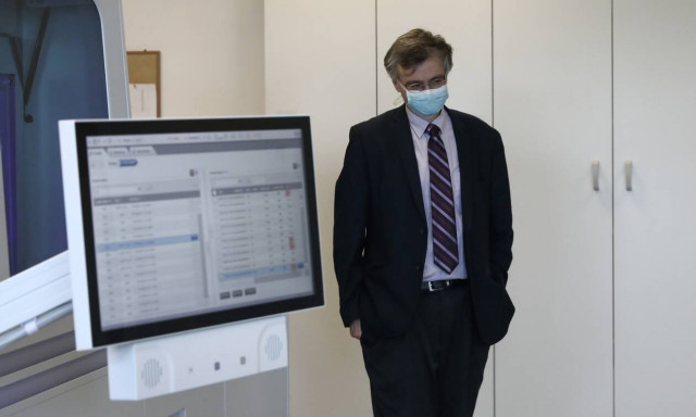 Ο δραπέτης με τα 1.000 πρόσωπα που έστησε απάτη στο όνομα... του Τσιόδρα - Δείτε τι συνέβη