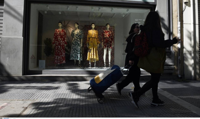 Άρση μέτρων: Δείτε ΕΔΩ αναλυτικά τη λίστα με τα καταστήματα και τις επιχειρήσεις που ανοίγουν