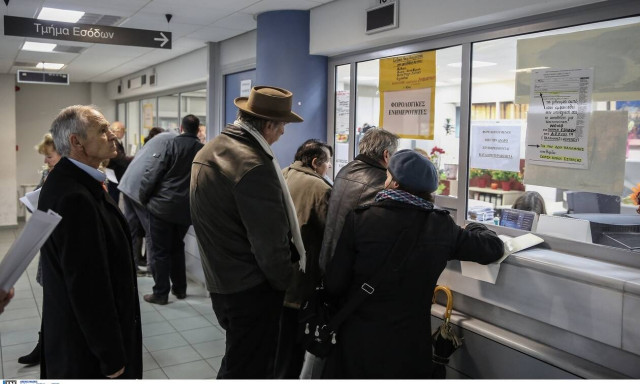 Άρση μέτρων - Δημόσιο: Το 70% των υπαλλήλων επιστρέφει κανονικά στις υπηρεσίες τους από 11 Μαΐου