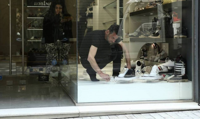 Άρση μέτρων - Παπαθανάσης: Οι επιχειρήσεις και τα καταστήματα που ανοίγουν τη Δευτέρα (11/05)