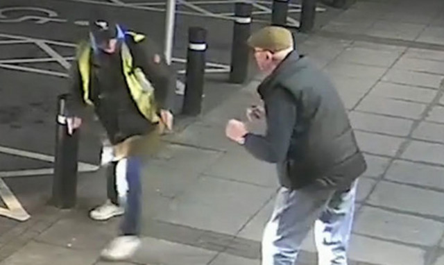 Σούπερ παππούς: Του επιτέθηκε ληστής – Δείτε τι του έκανε και τον ακινητοποίησε (pics)