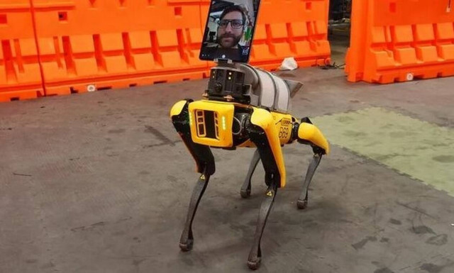 Κορονοϊός: Ρομπότ κάνει... περιπολίες για την τήρηση των κοινωνικών αποστάσεων