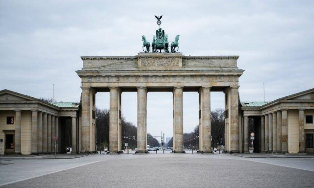 Κορονοϊός - Εφιαλτικά νέα για τη Γερμανία: Αυξήθηκε το R0 μετά την άρση του Lockdown