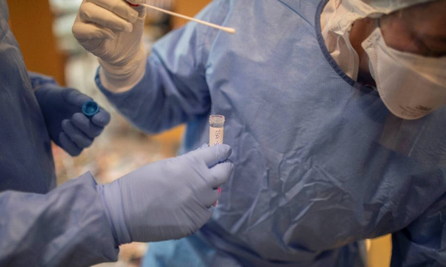 Κορονοϊός: Ο πίνακας που φέρνει πρώτη την Ελλάδα στα τεστ COVID-19 ανά επιβεβαιωμένο κρούσμα