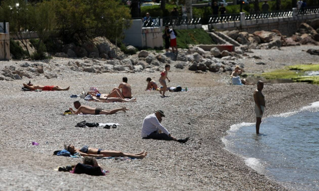 Σχέδιο «restart στον τουρισμό»: Πώς θα λειτουργήσουν ξενοδοχεία και παραλίες-Τι αλλάζει στις πτήσεις