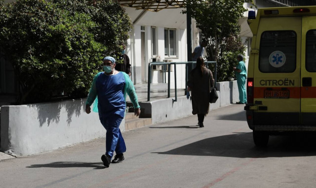 Κορονοϊός - Μελέτη: Αρχές Ιουνίου η αποκλιμάκωση της πανδημίας στην Ελλάδα