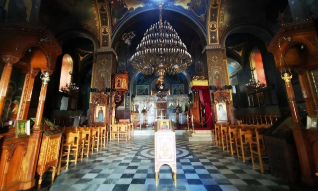 Ministerial decision to allow religious ceremonies with the presence of the faithful