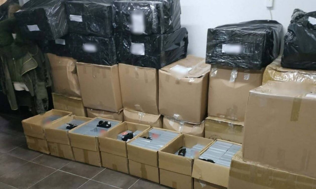  Εξαρθρώθηκε σπείρα που διακινούσε ιατρικές μάσκες αμφιβόλου προέλευσης 