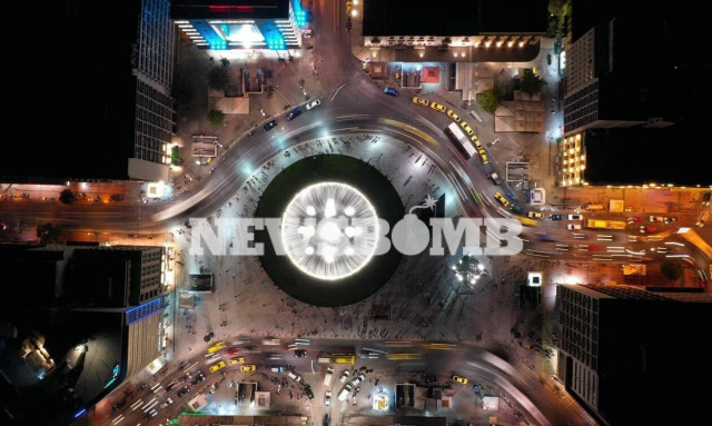 Το Newsbomb.gr στη νέα πλατεία Ομονοίας:Εντυπωσιακές εικόνες και βίντεο από το επιβλητικό συντριβάνι