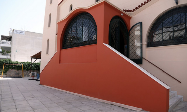 Κορονοϊός: Όλα έτοιμα για την επιστροφή στις εκκλησίες - Δείτε τις αλλαγές στους ναούς