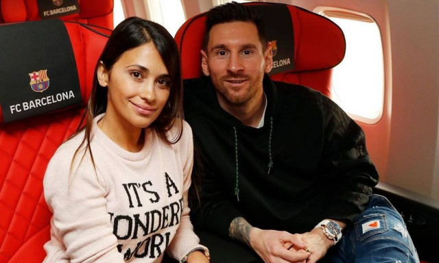 Μέσι: Το πιο παθιασμένο φιλί ever με την Αντονέλα, αντέχεις να το δεις; (vid&pics)