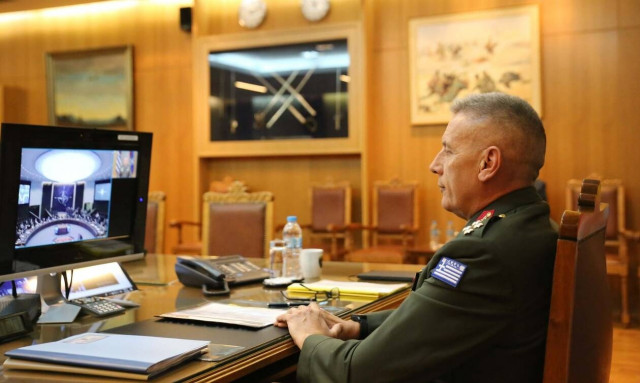 Ευρεία σύσκεψη για το μεταναστευτικό υπό τον αρχηγό ΓΕΕΘΑ	