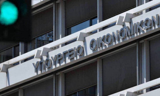 Κόντρα ΣΥΡΙΖΑ - ΝΔ για το σχέδιο επιδότησης μισθών και ασφαλιστικών εισφορών στο Δημόσιο