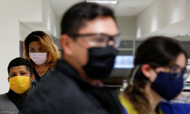 Στη «σκιά» του κορονοϊου ο πλανήτης: Πάνω από 313.000 θάνατοι παγκοσμίως