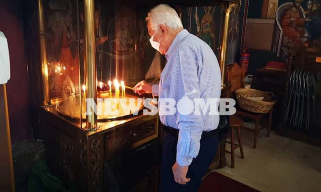 Αυτοψία στους ναούς: Με αντισηπτικά και αποστάσεις οι πιστοί στις Εκκλησίες