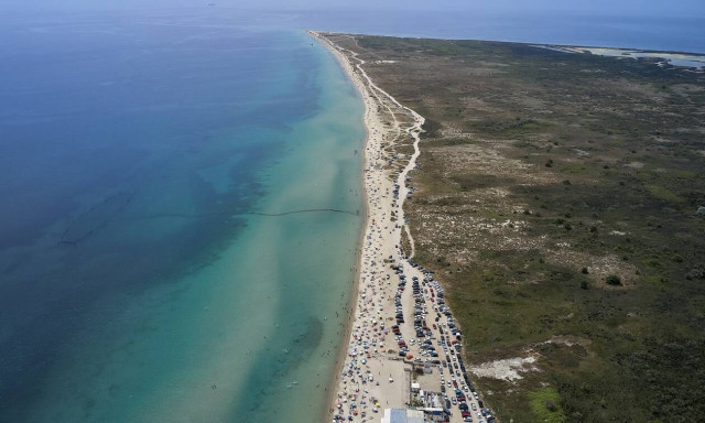 Κορονοϊός - Χαρδαλιάς: Γιατί απαγορεύθηκαν αλκοόλ και μουσική στις παραλίες (vid)