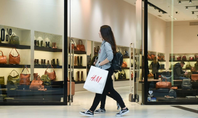 Άρση μέτρων: Έτσι θα ανοίξουν σήμερα τα εμπορικά κέντρα - Τι αλλάζει σε μετακινήσεις και σχολεία