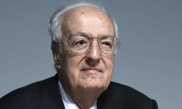 Ο Ιταλός φαρσέρ ξαναχτύπησε - «Πέθανε» τον Χρήστο Σαρτζετάκη