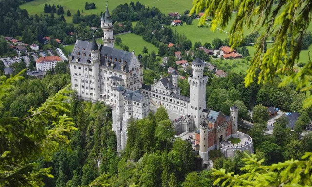 Ασύλληπτη τραγωδία: Σκοτώθηκε σε τροχαίο πρίγκιπας (pics)