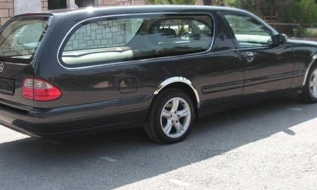 Τρίκαλα: Μετέφεραν νεκρό στις φυλακές για να τον αποχαιρετίσει ο κρατούμενος πατέρας του