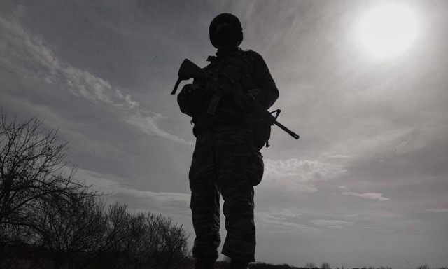 Θρήνος στις Ένοπλες Δυνάμεις: Πέθανε 49χρονος στρατιωτικός - Το σπαρακτικό αντίο