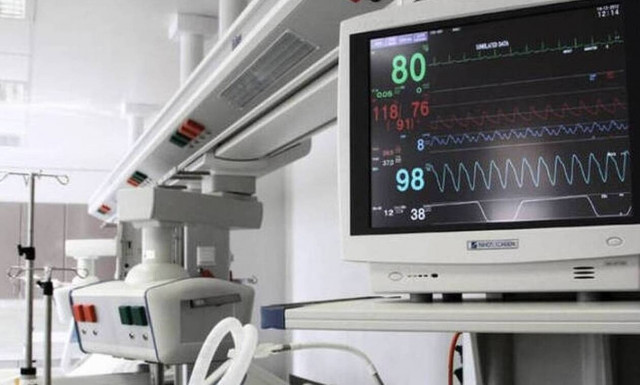 Κορονοϊός: Βγήκε από την εντατική «μισός άνθρωπος» - Δείτε πόσα κιλά έχασε (pics)