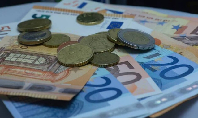  Μειώνεται ο ΦΠΑ σε 13% στα ΜΜΜ  - Παράταση στη μείωση ενοικίου 40%