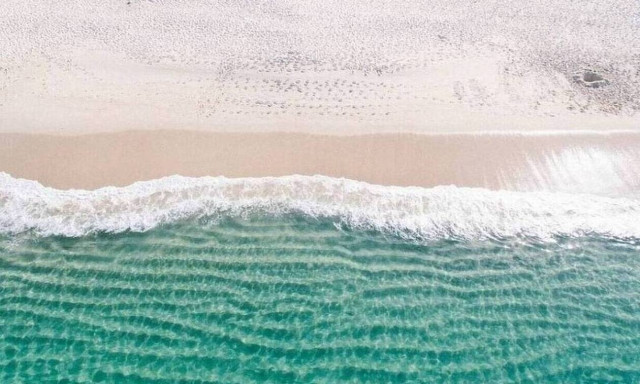 Θρίλερ: Εντοπίστηκε σορός σε παραλία  - Στο σημείο είχε εξαφανιστεί πασίγνωστος αθλητής (pics) 