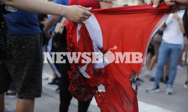 «Παραληρεί» η Τουρκία: Όταν ο στρατός μας πήρε πίσω τη Σμύρνη δεν πάτησε την ελληνική σημαία