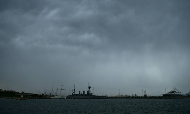 Έκτακτο δελτίο ΕΜΥ: Με καταιγίδες η Πέμπτη - Επιστρέφει σε κανονικά επίπεδα η θερμοκρασία