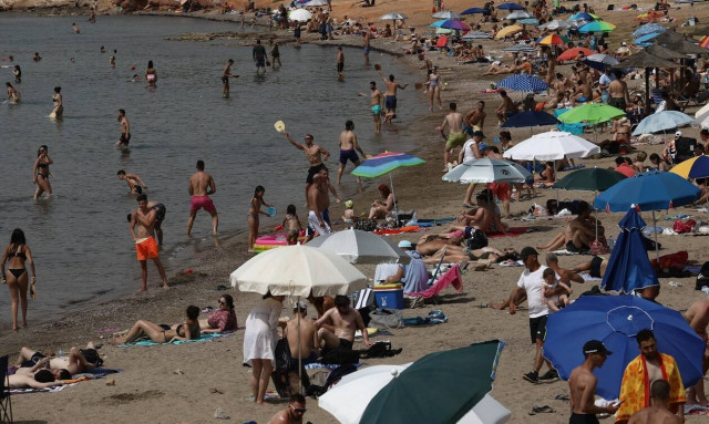 Αναγέννηση μετ’ εμποδίων